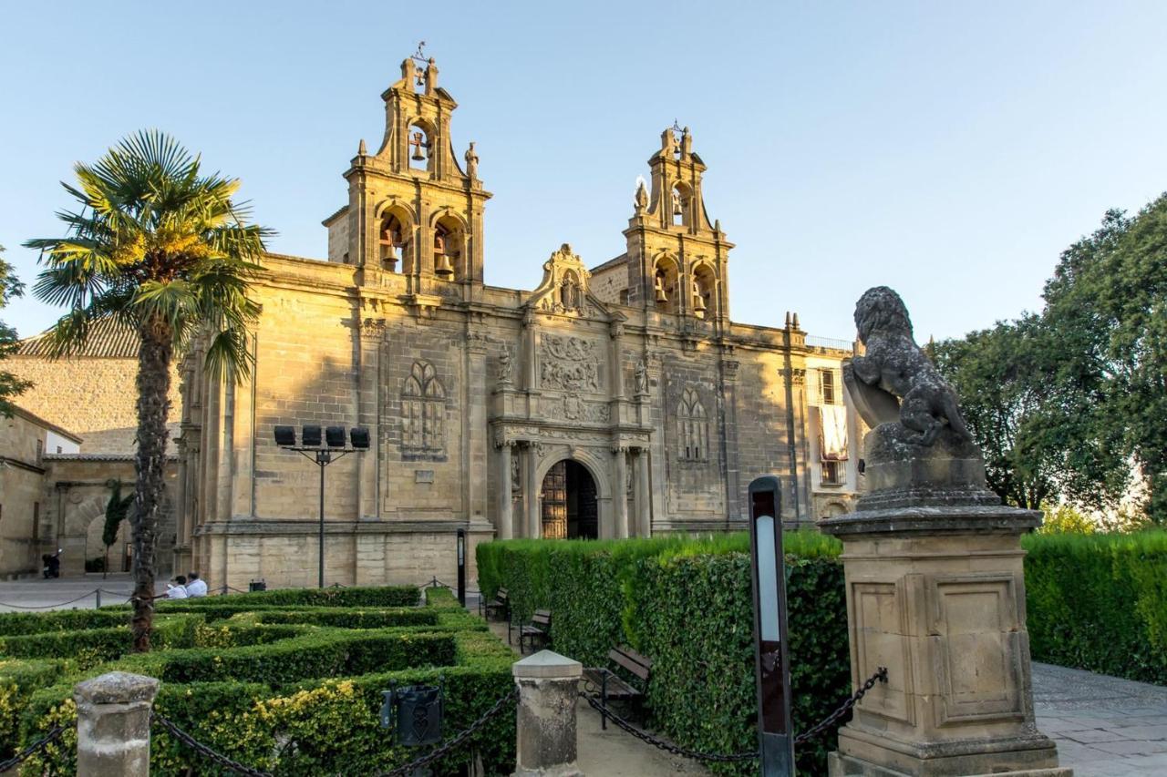 Vivienda Con Fines Turisticos La Barbacana Del Salvador * Ubeda (Andalucia)